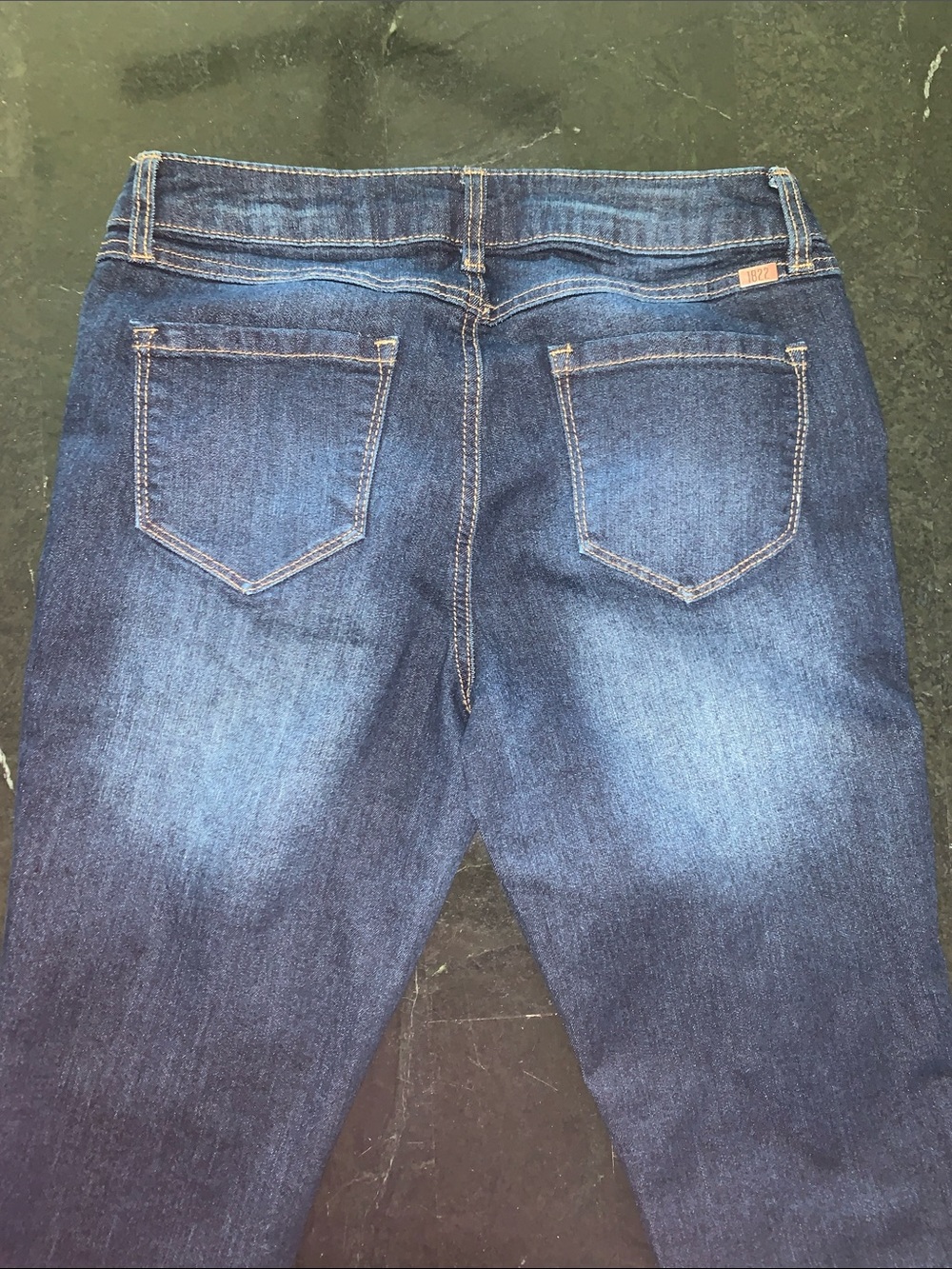 1822 Denim Women's Dark Blue Cropped Stretch Jeans